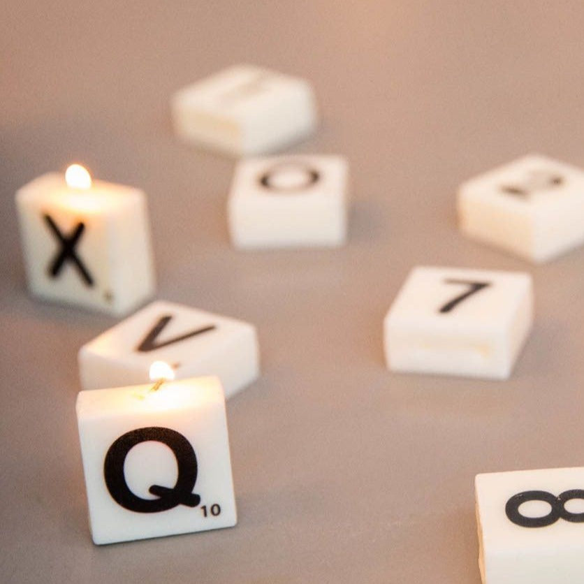 Letter- cijfer en symboolkaarsen | The Gift Label | The Gift Label
