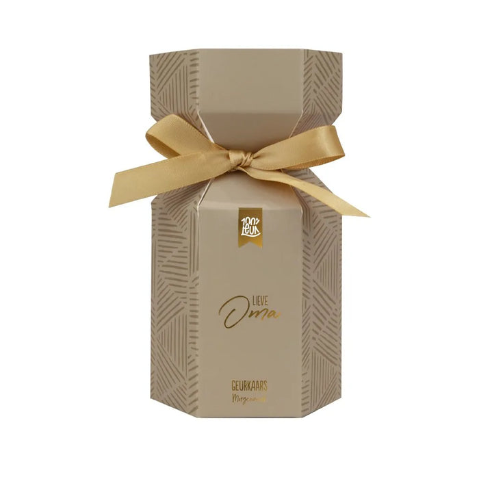 Geurkaars in cadeauverpakking – Oma | 100% Leuk