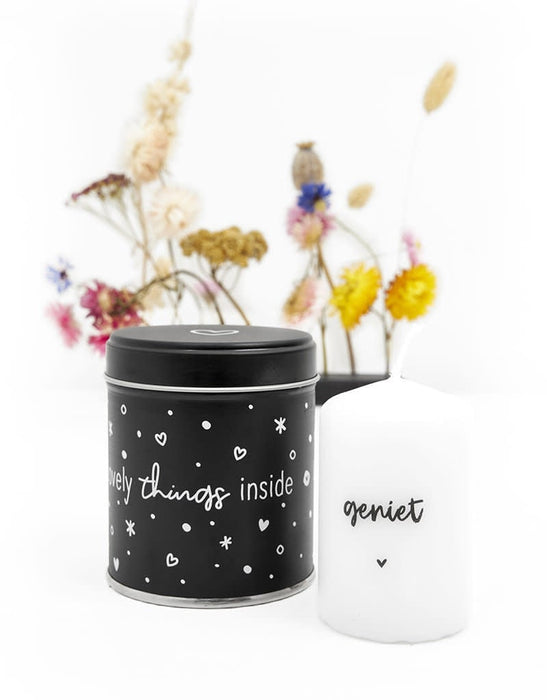 Gift tin with candle with text Enjoy