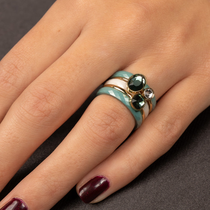 Ring Gold with green stone