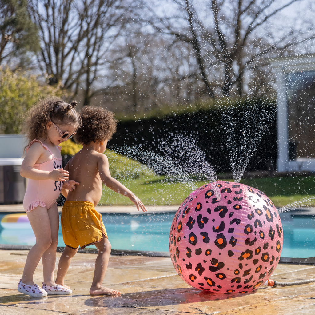 Wassersprinkler in Kugelform – Panther-Druck